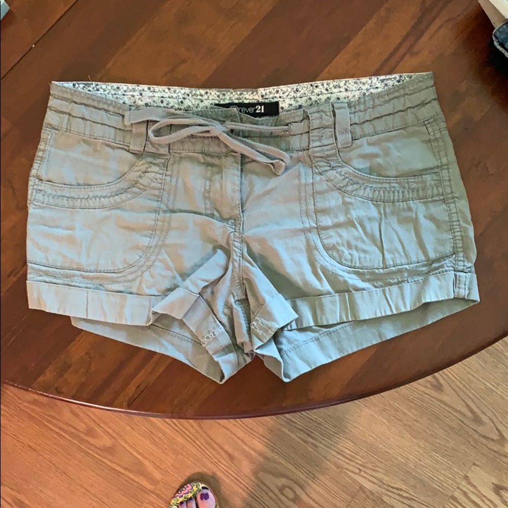 FOREVER 21 SHORTS